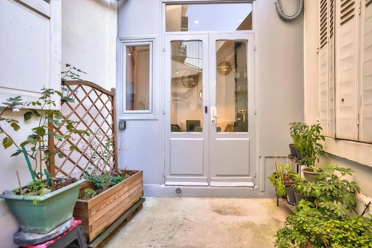 New Eiffel Tour ! Splendid Apartments In The Heart Of Paris 0*,