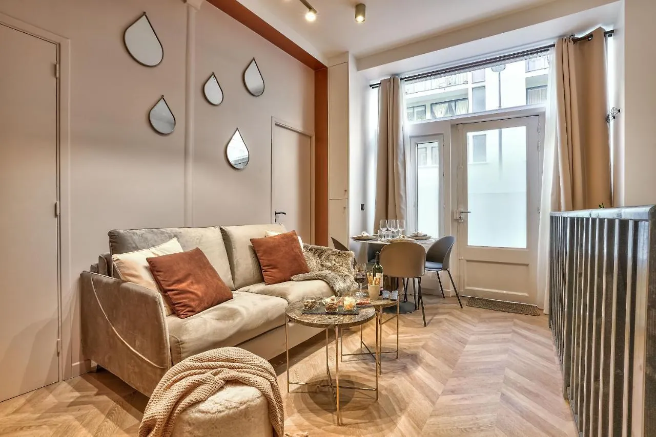 New Eiffel Tour ! Splendid Apartments In The Heart Of Paris