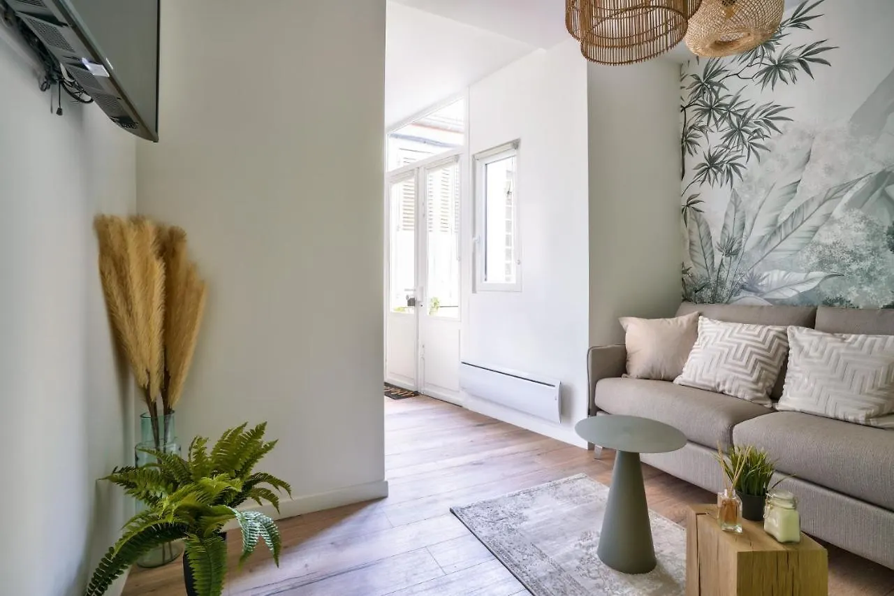 New Eiffel Tour ! Splendid Apartments In The Heart Of Paris França