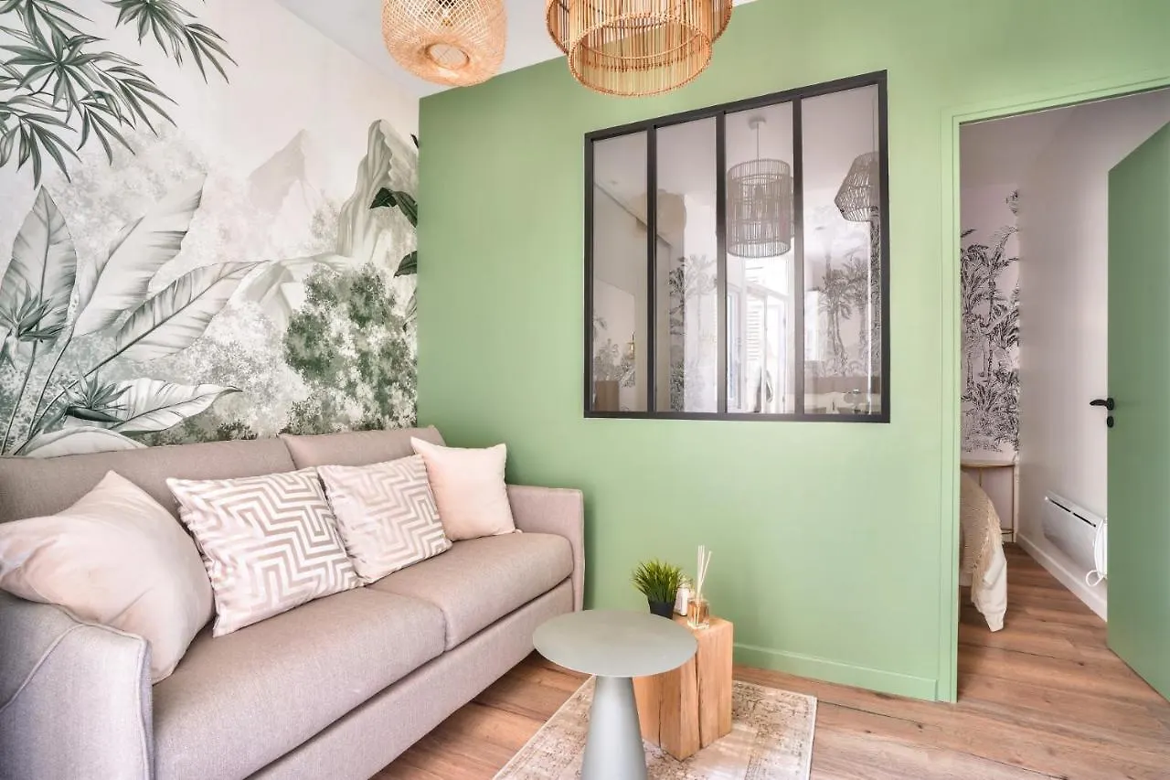 New Eiffel Tour ! Splendid Apartments In The Heart Of Paris 0*,